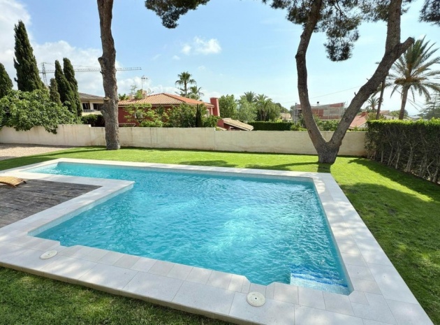 Wiederverkauf - Villa - La Nucia - La Nucia Centro