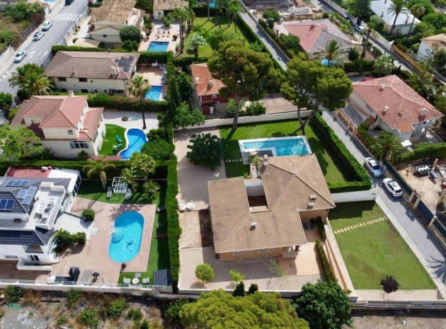Wiederverkauf - Villa - La Nucia - La Nucia Centro