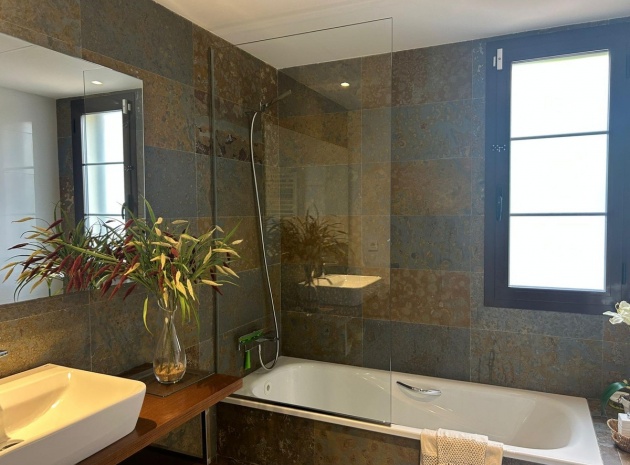 Resale - Villa - Finestrat