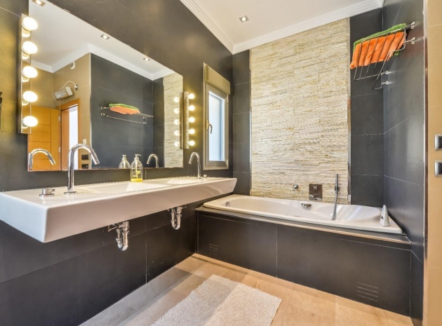 Resale - Villa - Benissa - Benissa Centro