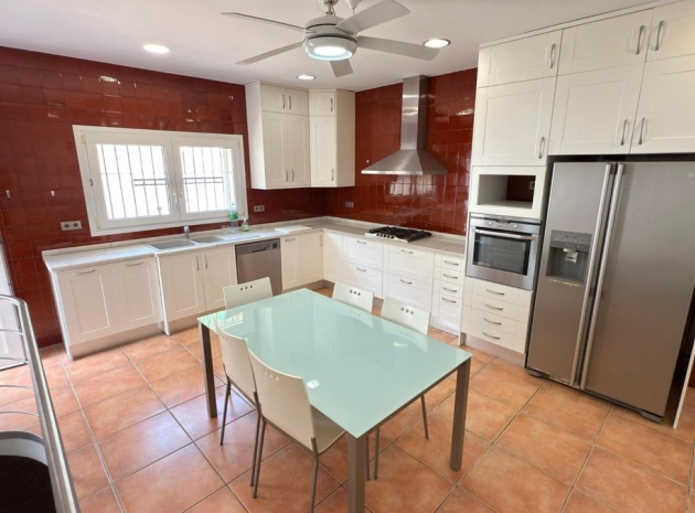 Wederverkoop - Villa - Alicante - Alicante Centro
