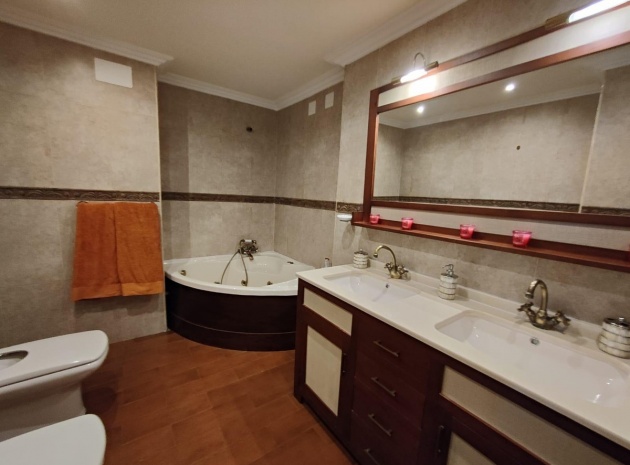 Resale - Apartment - Villajoyosa - Villajoyosa Centro