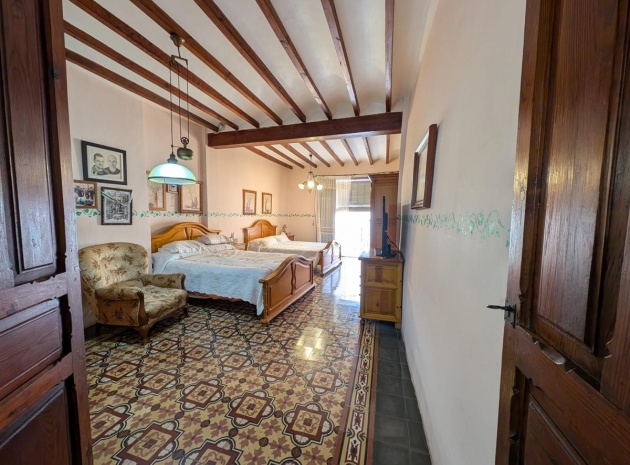 Wiederverkauf - Villa - La Nucia - La Nucia Centro