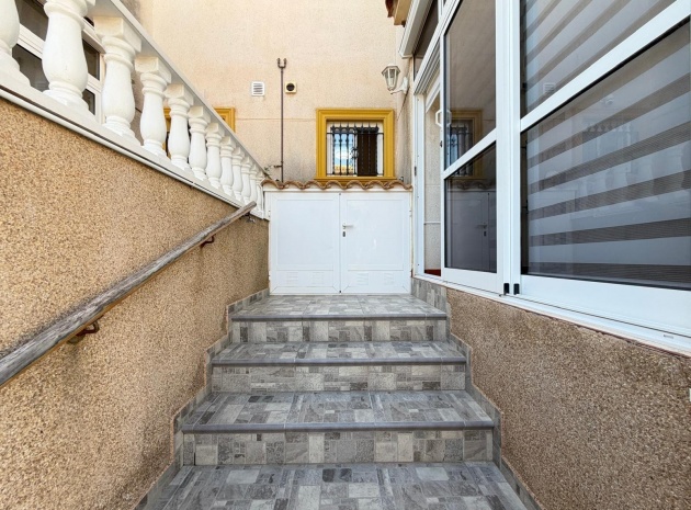 Resale - Villa - Villamartin - pinada golf