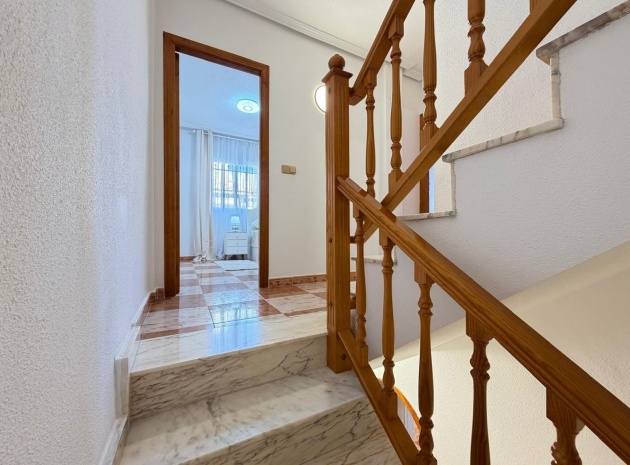 Resale - Villa - Villamartin - pinada golf