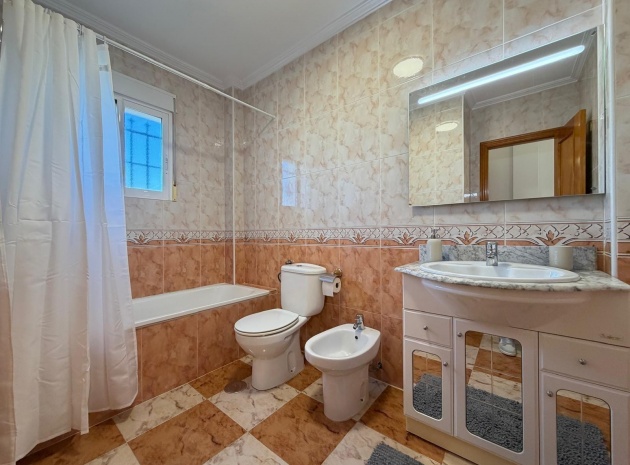 Resale - Villa - Villamartin - pinada golf