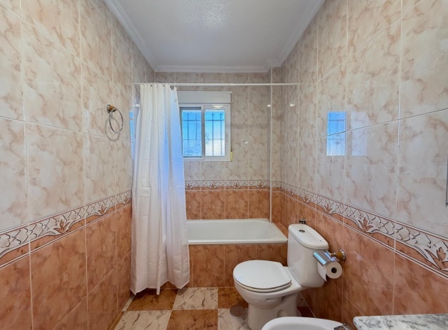 Resale - Villa - Villamartin - pinada golf
