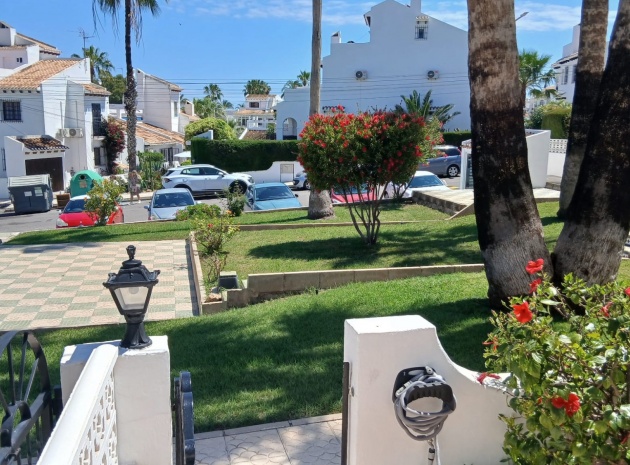 Resale - Townhouse - Villamartin - verdemar
