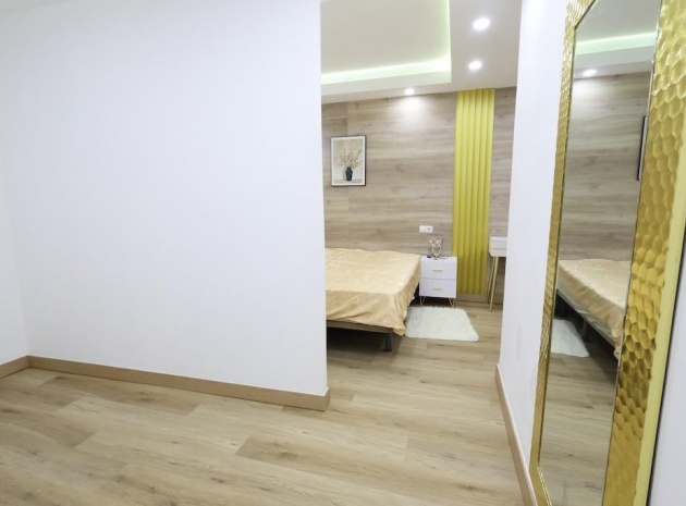 Wederverkoop - Appartement - Torrevieja - Torrevieja Centro