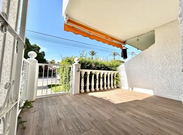 Återförsäljning - Lägenhet - Orihuela - Villamartin