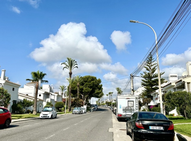 Återförsäljning - Lägenhet - Orihuela - Villamartin