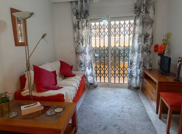 Resale - Apartment - Rafal