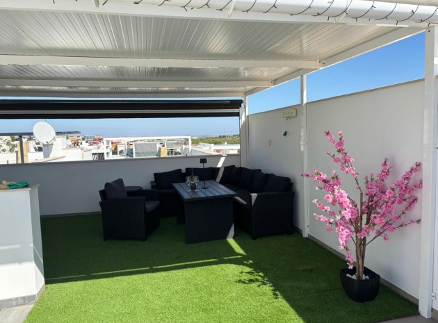 Resale - Townhouse - Villamartin