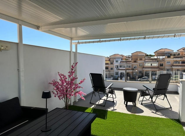 Resale - Townhouse - Villamartin