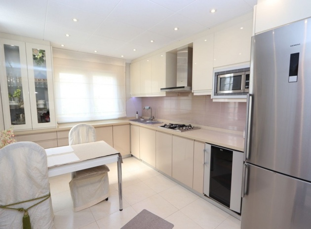 Wiederverkauf - Villa - Torrevieja - Torrevieja Centro