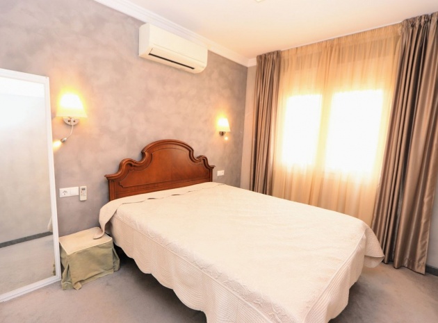 Wiederverkauf - Villa - Torrevieja - Torrevieja Centro