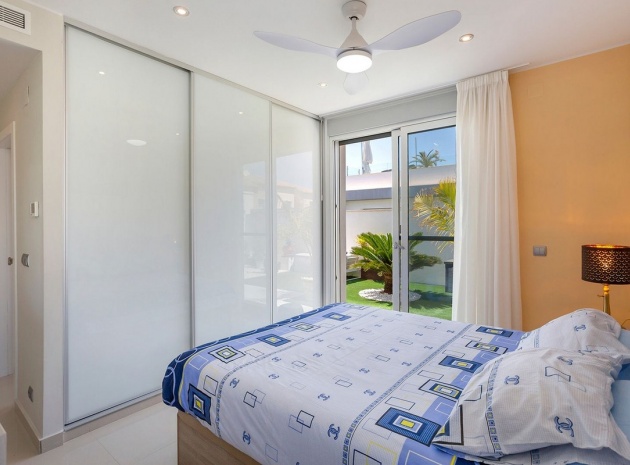 Revente - Villa - Torrevieja - El Chaparral