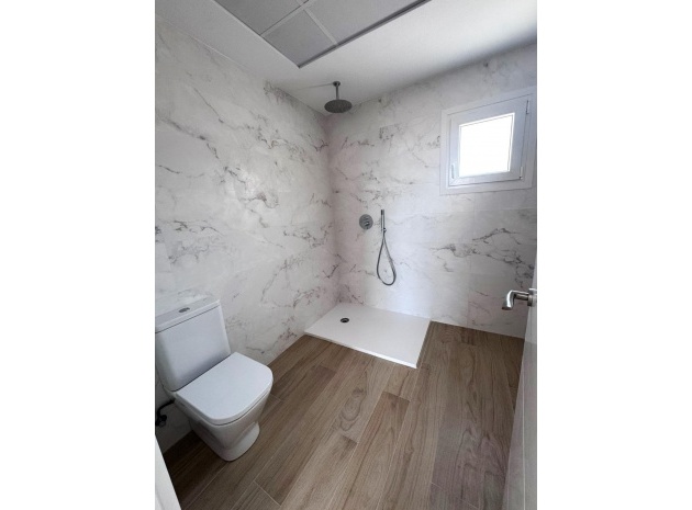 Wederverkoop - Villa - Torrevieja - Aguas Nuevas