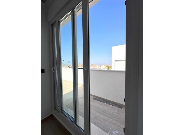 Wederverkoop - Villa - Torrevieja - Aguas Nuevas
