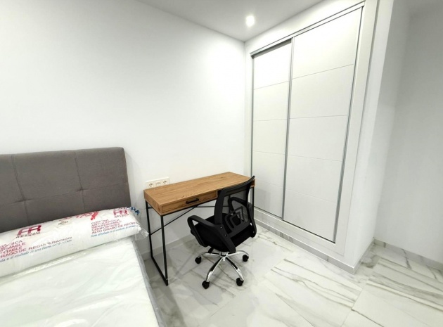Resale - Apartment - Torrevieja