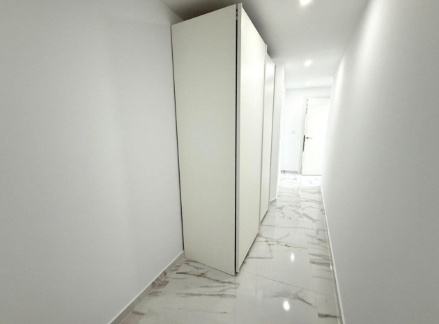 Resale - Apartment - Torrevieja