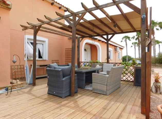 Resale - Villa - Dolores - Dolores Centro