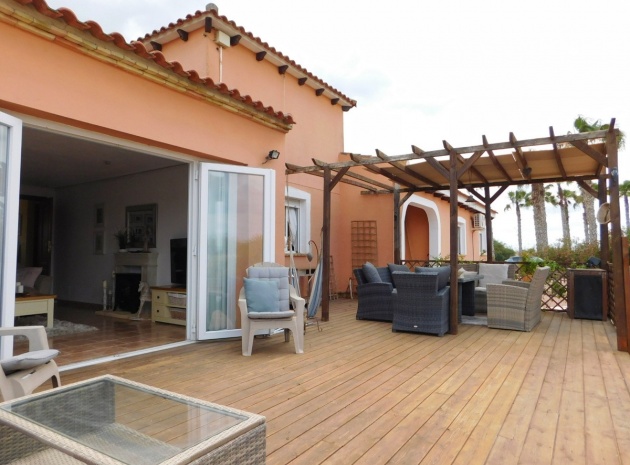 Resale - Villa - Dolores - Dolores Centro