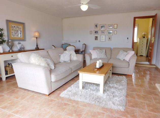 Resale - Villa - Dolores - Dolores Centro
