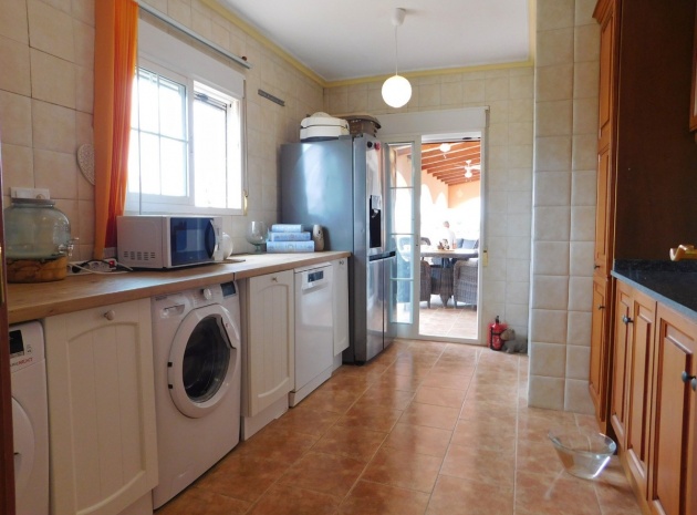 Resale - Villa - Dolores - Dolores Centro