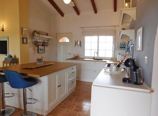 Resale - Villa - Dolores - Dolores Centro