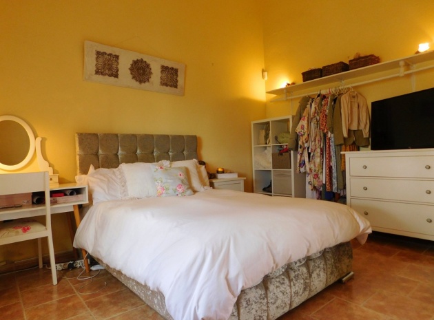Resale - Villa - Dolores - Dolores Centro
