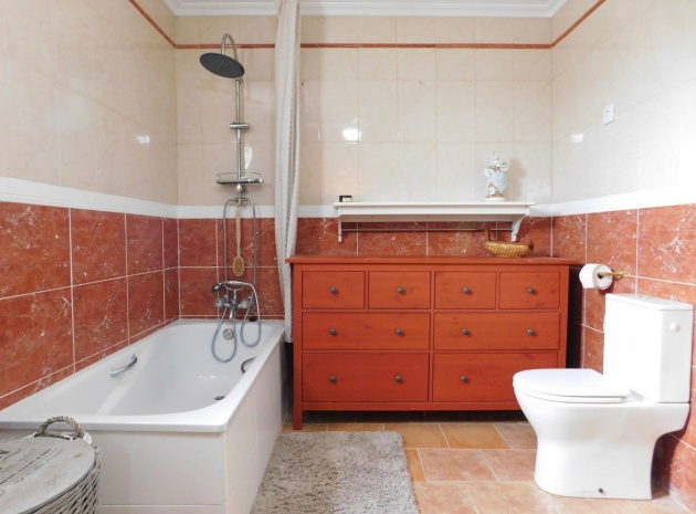 Resale - Villa - Dolores - Dolores Centro