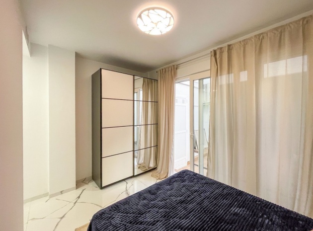 Revente - Appartement - Torrevieja - Torrevieja Centro