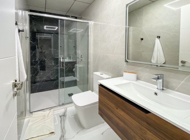 Revente - Appartement - Torrevieja - Torrevieja Centro