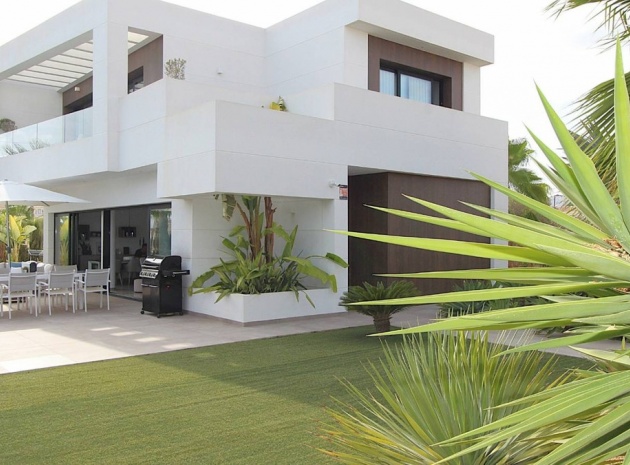 Resale - Villa - Ciudad Quesada