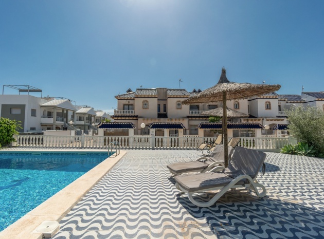 Återförsäljning - Radhus - Playa Flamenca - las chismosas