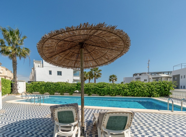 Återförsäljning - Radhus - Playa Flamenca - las chismosas