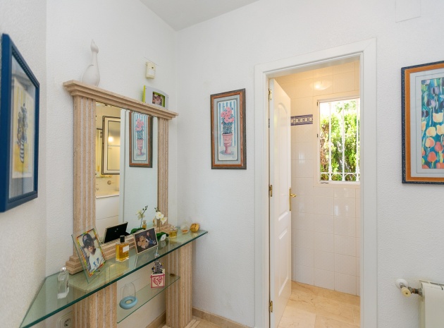 Resale - Villa - Villamartin - rioja