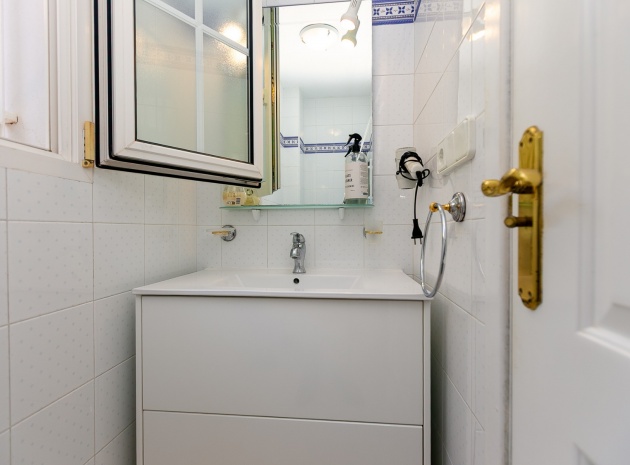 Resale - Villa - Villamartin - rioja