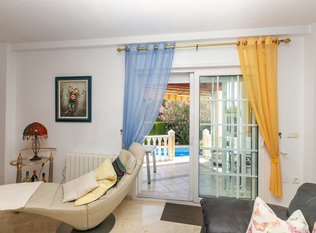 Resale - Villa - Villamartin - rioja