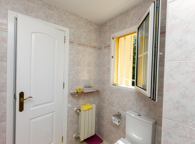 Resale - Villa - Villamartin - rioja