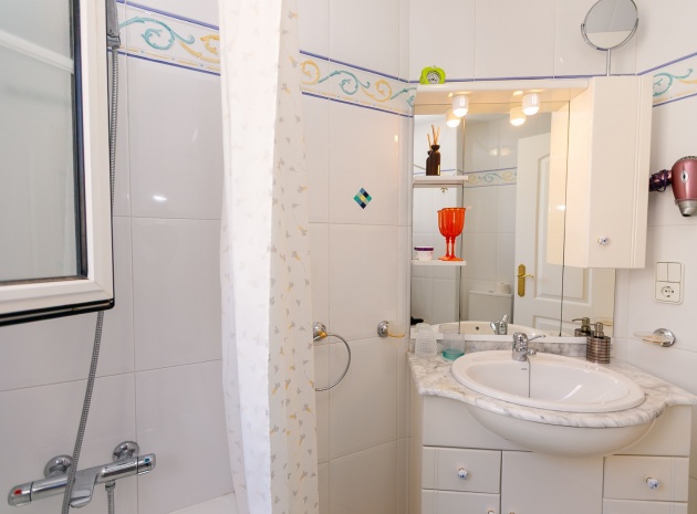Resale - Villa - Villamartin - rioja