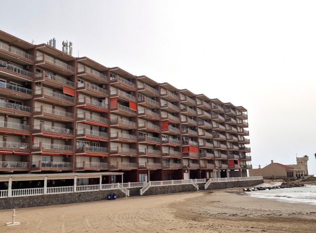 Wiederverkauf - Wohnung - Torrevieja - 1st line to the sea