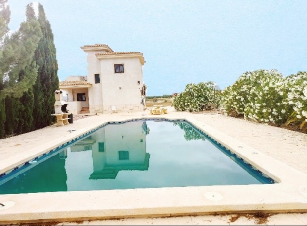 Wiederverkauf - Villa - Pinoso - Pinoso Centro