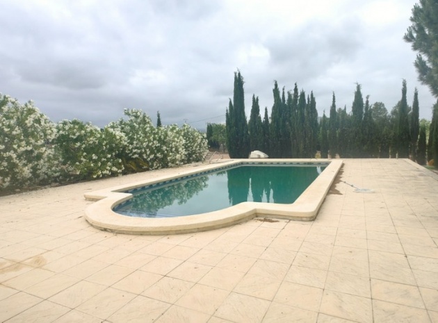 Wiederverkauf - Villa - Pinoso - Pinoso Centro