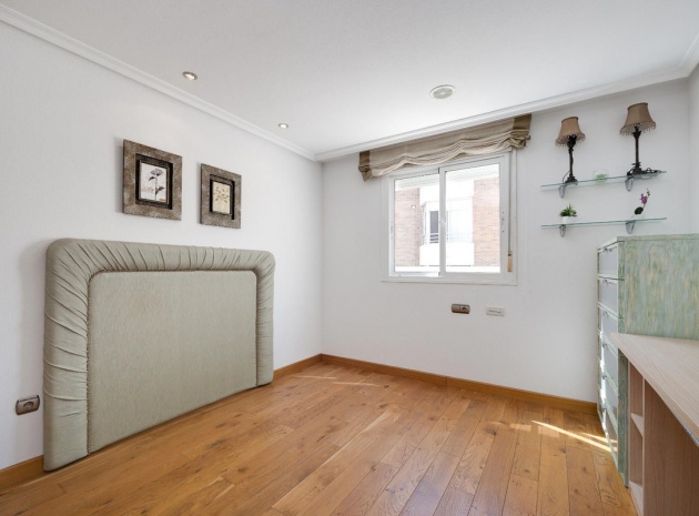 Wederverkoop - Appartement - Torrevieja - Torrevieja Centro