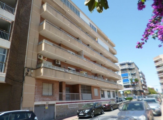 Återförsäljning - Lägenhet - Villamartin