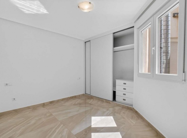 Wederverkoop - Appartement - Torrevieja - Torrevieja Centro