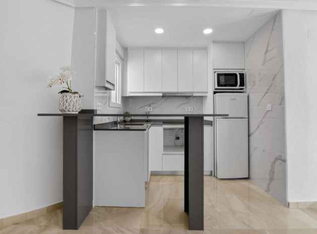 Wederverkoop - Appartement - Torrevieja - Torrevieja Centro