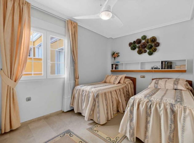 Wiederverkauf - Wohnung - Orihuela - Orihuela Costa